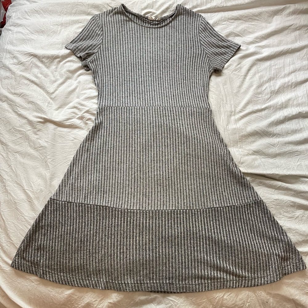 Two Toned Flowy Tiered Dress